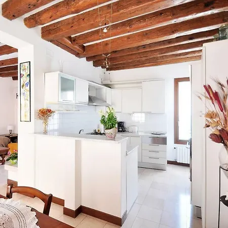 Ca' Delle Vergini Apartment *